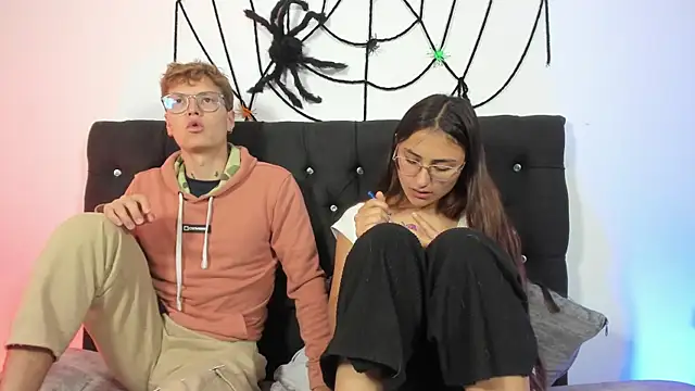 Snapshot of A_sexy_couple__ chatting on October 12, 2025, 11:39 pm A sexy couple   online show from October 12, 2025, 11:39 pm