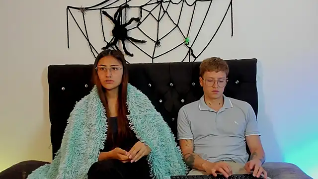 Snapshot of A_sexy_couple__ chatting on October 30, 2025, 8:17 pm A sexy couple   online show from October 30, 2025, 8:17 pm