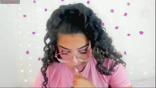 Snapshot of moana_taylor chatting on October 3, 2025, 10:50 am moana taylor online show from October 3, 2025, 10:50 am