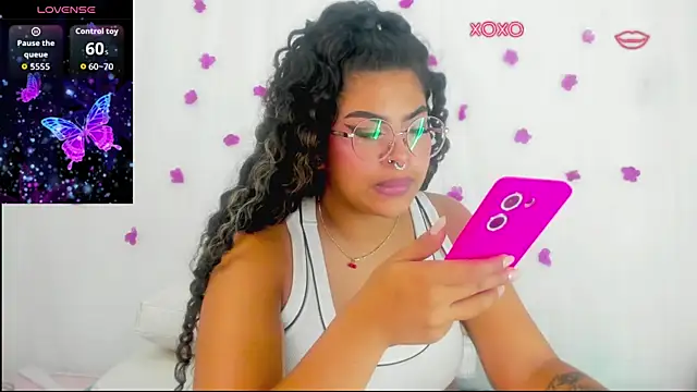 Snapshot of moana_taylor chatting on September 28, 2025, 10:33 am moana taylor online show from September 28, 2025, 10:33 am