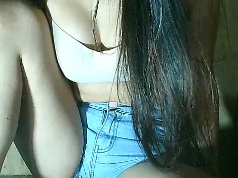 Snapshot of PinaySkinnyGirl chatting on September 27, 2025, 11:16 am PinaySkinnyGirl online show from September 27, 2025, 11:16 am