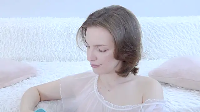 Beauty Alex online show from July 13, 2026, 2:44 am