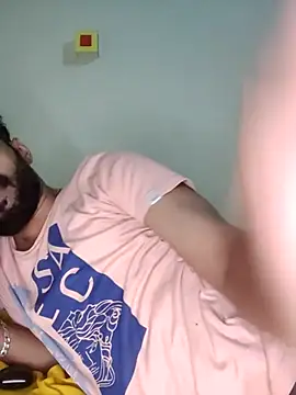 Snapshot of FearingForm chatting on October 6, 2025, 9:04 pm FearingForm online show from October 6, 2025, 9:04 pm