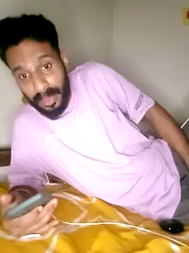 Snapshot of FearingForm chatting on October 4, 2025, 8:54 pm FearingForm online show from October 4, 2025, 8:54 pm