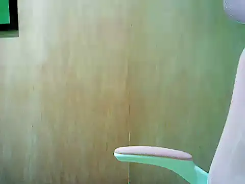 Snapshot of ashlylove25 chatting on October 9, 2025, 4:46 am ashlylove25 online show from October 9, 2025, 4:46 am