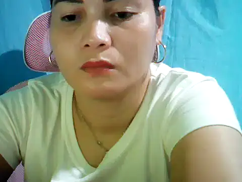 ashlylove25 online show from March 1, 2026, 3:39 am