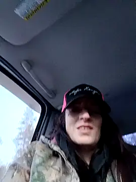 khloebanques online show from December 19, 2024, 12:13 am