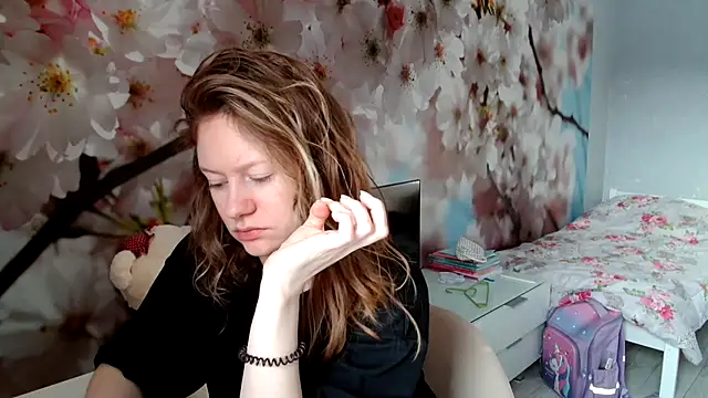 Snapshot of ConnieDaw chatting on January 18, 2025, 8:10 am ConnieDaw online show from January 18, 2025, 8:10 am