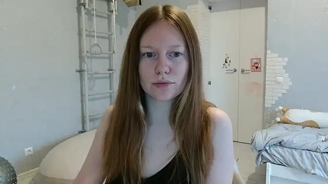 Snapshot of ConnieDaw chatting on October 31, 2025, 7:05 am ConnieDaw online show from October 31, 2025, 7:05 am