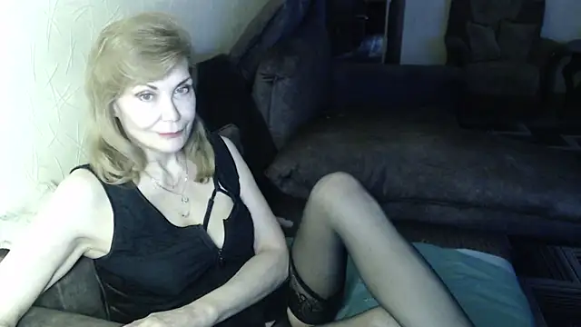 Sexy Irene online show from May 20, 2026, 5:04 am