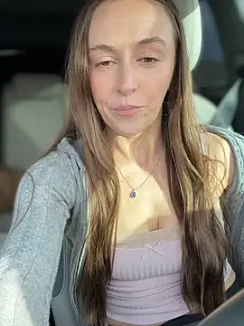 lunagirl13 online show from February 23, 2026, 11:05 pm