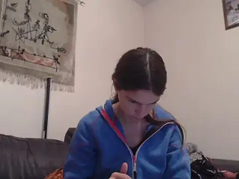 Snapshot of Geile-Luna chatting on October 22, 2025, 4:50 pm Geile-Luna online show from October 22, 2025, 4:50 pm