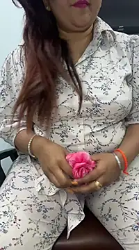 Snapshot of Preet_Kaur_69 chatting on March 18, 2025, 6:39 pm Preet Kaur 69 online show from March 18, 2025, 6:39 pm