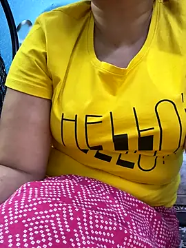 Snapshot of Preet_Kaur_69 chatting on October 5, 2025, 11:23 am Preet Kaur 69 online show from October 5, 2025, 11:23 am