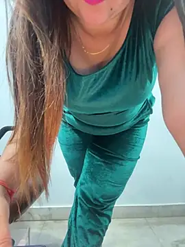 Snapshot of Preet_Kaur_69 chatting on January 21, 2025, 7:06 pm Preet Kaur 69 online show from January 21, 2025, 7:06 pm