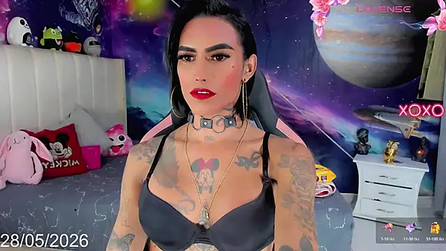 Snapshot of Nella_Dolls chatting on May 28, 2026, 10:48 pm Nella Dolls online show from May 28, 2026, 10:48 pm