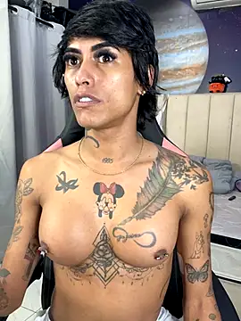 Nella Dolls online show from September 29, 2025, 9:42 pm