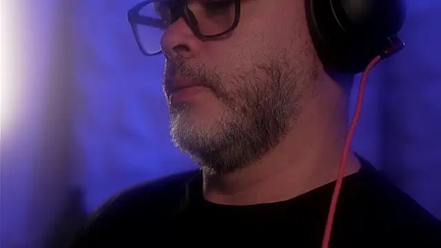 Sanders White online show from October 15, 2025, 3:27 am