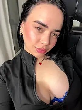 GeorginaJones online show from October 14, 2025, 1:28 am