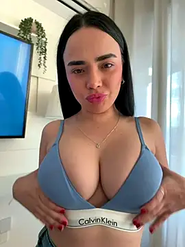 GeorginaJones online show from October 1, 2025, 10:24 pm