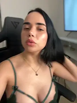 GeorginaJones online show from October 29, 2025, 1:26 am