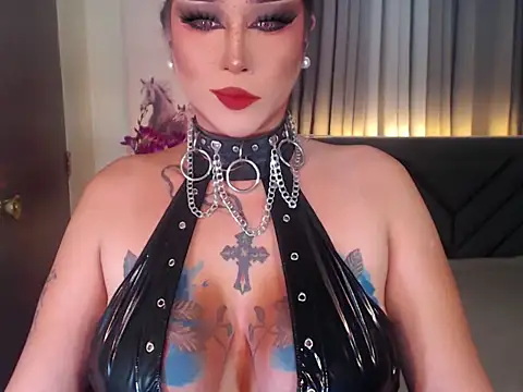 Snapshot of Transdomts4u chatting on October 9, 2025, 4:40 pm Transdomts4u online show from October 9, 2025, 4:40 pm