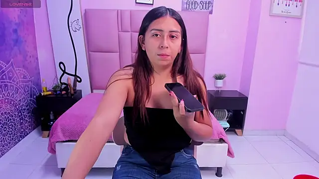 Snapshot of Alison_Jhones7 chatting on February 27, 2025, 9:04 pm Alison Jhones7 online show from February 27, 2025, 9:04 pm