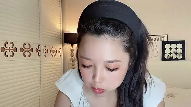 kk lele online show from June 5, 2026, 4:50 am