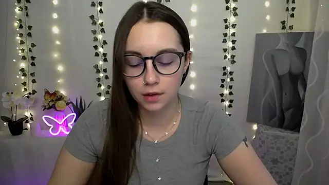 SweetPrincess  online show from February 25, 2025, 1:43 pm