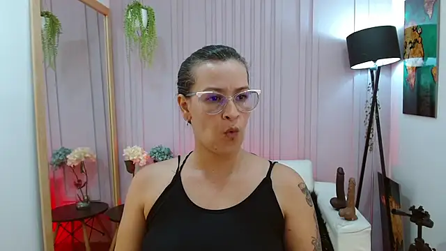 Britney taylor  online show from January 9, 2025, 9:58 pm
