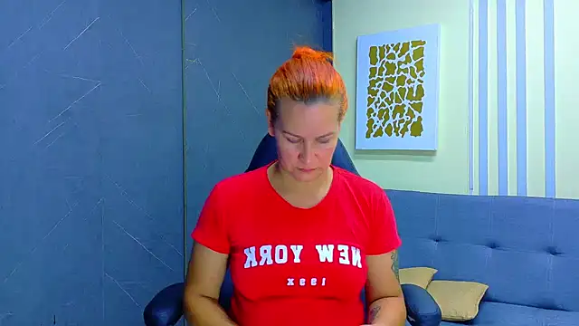 Britney taylor  online show from June 12, 2026, 6:38 pm
