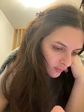 Snapshot of little_belucci chatting on February 5, 2025, 8:14 pm little belucci online show from February 5, 2025, 8:14 pm