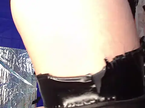 Snapshot of valquiria_sirgun chatting on October 14, 2025, 9:43 am valquiria sirgun online show from October 14, 2025, 9:43 am