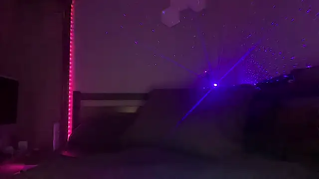 Snapshot of -ChupaBear- chatting on December 30, 2024, 3:03 am -ChupaBear- online show from December 30, 2024, 3:03 am