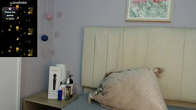 Snapshot of amy_le01 chatting on October 16, 2025, 1:19 pm amy le01 online show from October 16, 2025, 1:19 pm