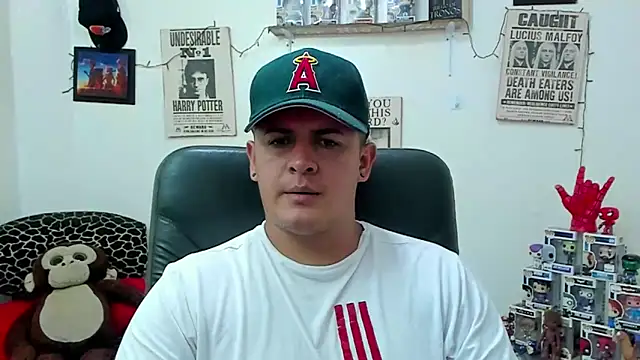 Snapshot of ney_22 chatting on March 5, 2025, 7:38 am ney 22 online show from March 5, 2025, 7:38 am