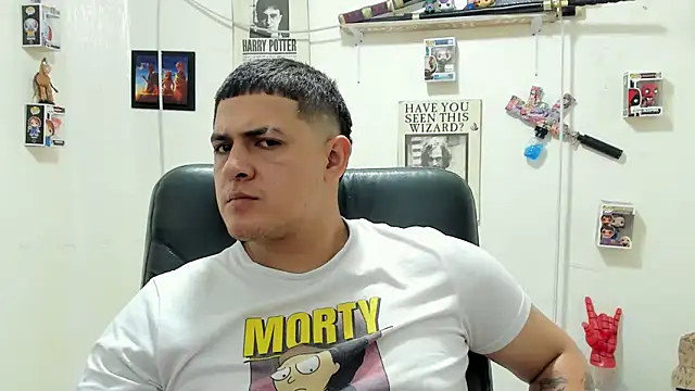 Snapshot of ney_22 chatting on October 12, 2025, 1:23 pm ney 22 online show from October 12, 2025, 1:23 pm