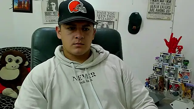 Snapshot of ney_22 chatting on February 19, 2025, 10:31 pm ney 22 online show from February 19, 2025, 10:31 pm