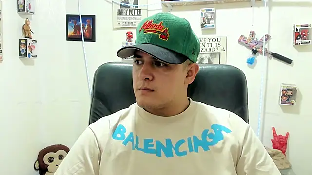 Snapshot of ney_22 chatting on October 1, 2025, 5:34 am ney 22 online show from October 1, 2025, 5:34 am