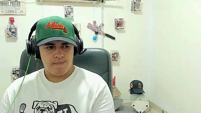 Snapshot of ney_22 chatting on September 21, 2025, 6:07 am ney 22 online show from September 21, 2025, 6:07 am