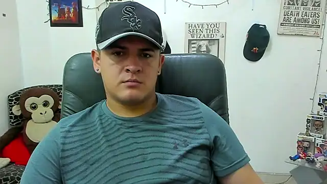 Snapshot of ney_22 chatting on March 12, 2025, 1:08 pm ney 22 online show from March 12, 2025, 1:08 pm