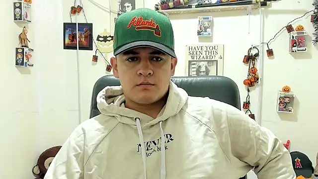 Snapshot of ney_22 chatting on October 18, 2025, 2:19 pm ney 22 online show from October 18, 2025, 2:19 pm