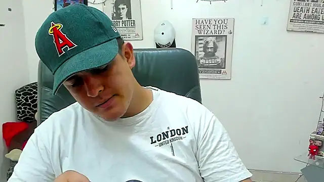 Snapshot of ney_22 chatting on March 18, 2025, 2:29 am ney 22 online show from March 18, 2025, 2:29 am