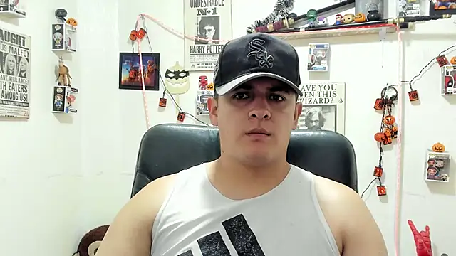 Snapshot of ney_22 chatting on October 26, 2025, 10:54 pm ney 22 online show from October 26, 2025, 10:54 pm