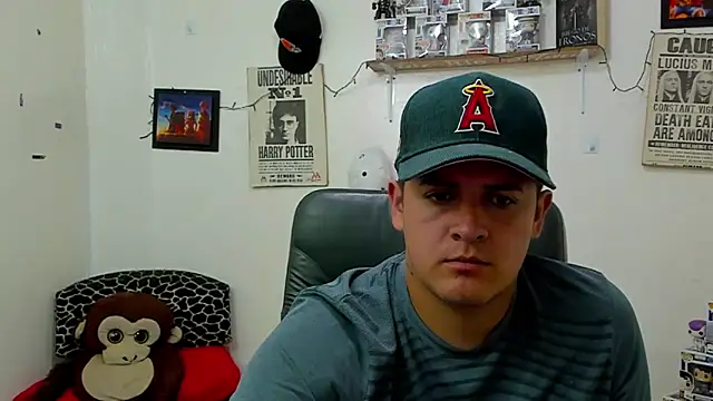 Snapshot of ney_22 chatting on February 20, 2025, 7:30 pm ney 22 online show from February 20, 2025, 7:30 pm