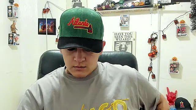 Snapshot of ney_22 chatting on October 19, 2025, 2:42 pm ney 22 online show from October 19, 2025, 2:42 pm