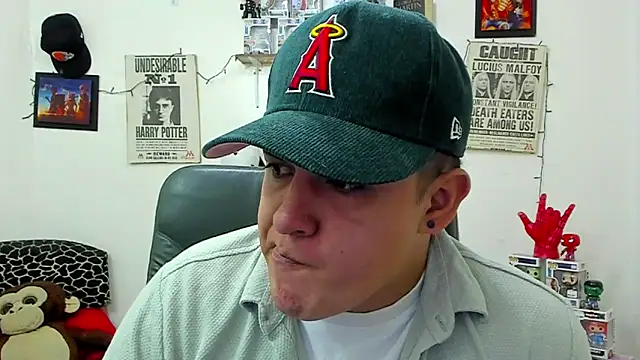 Snapshot of ney_22 chatting on March 9, 2025, 3:38 pm ney 22 online show from March 9, 2025, 3:38 pm