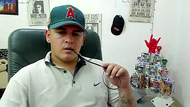 Snapshot of ney_22 chatting on March 5, 2025, 1:31 am ney 22 online show from March 5, 2025, 1:31 am