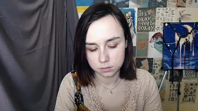 Snapshot of VeryVeryVeryShy_ chatting on February 20, 2025, 9:44 am VeryVeryVeryShy  online show from February 20, 2025, 9:44 am