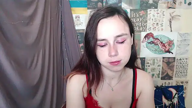 Snapshot of VeryVeryVeryShy_ chatting on September 10, 2025, 5:28 am VeryVeryVeryShy  online show from September 10, 2025, 5:28 am